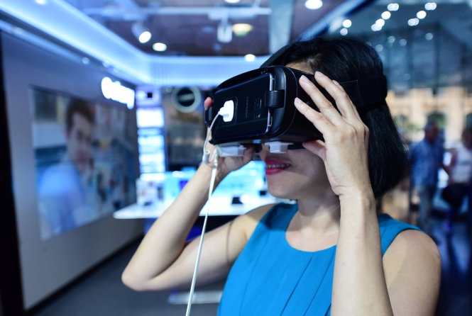 Dùng kính thực tế ảo sao cho an toàn và chất lượng?